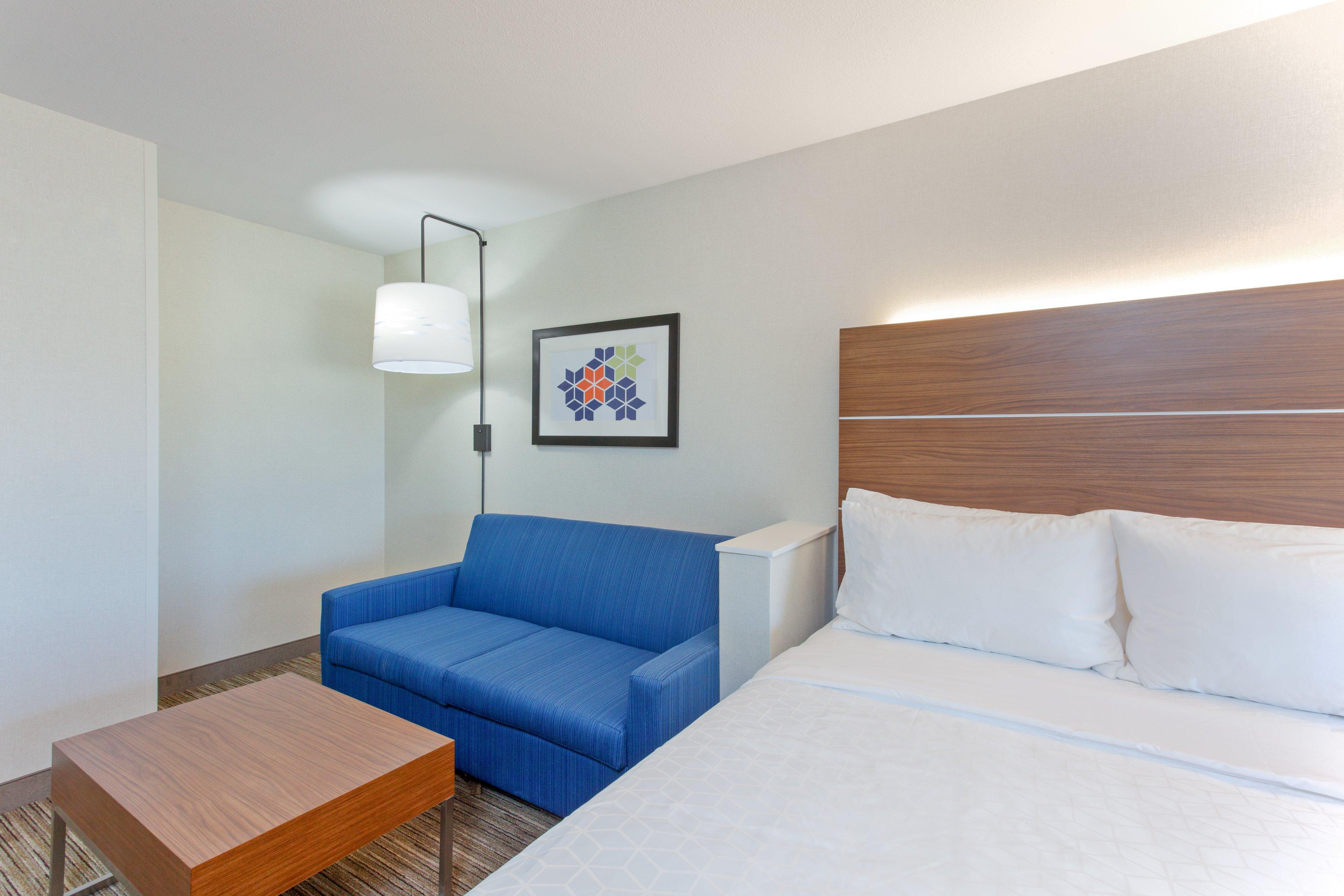 Holiday Inn Express Elk Grove West I-5 By Ihg Exterior photo