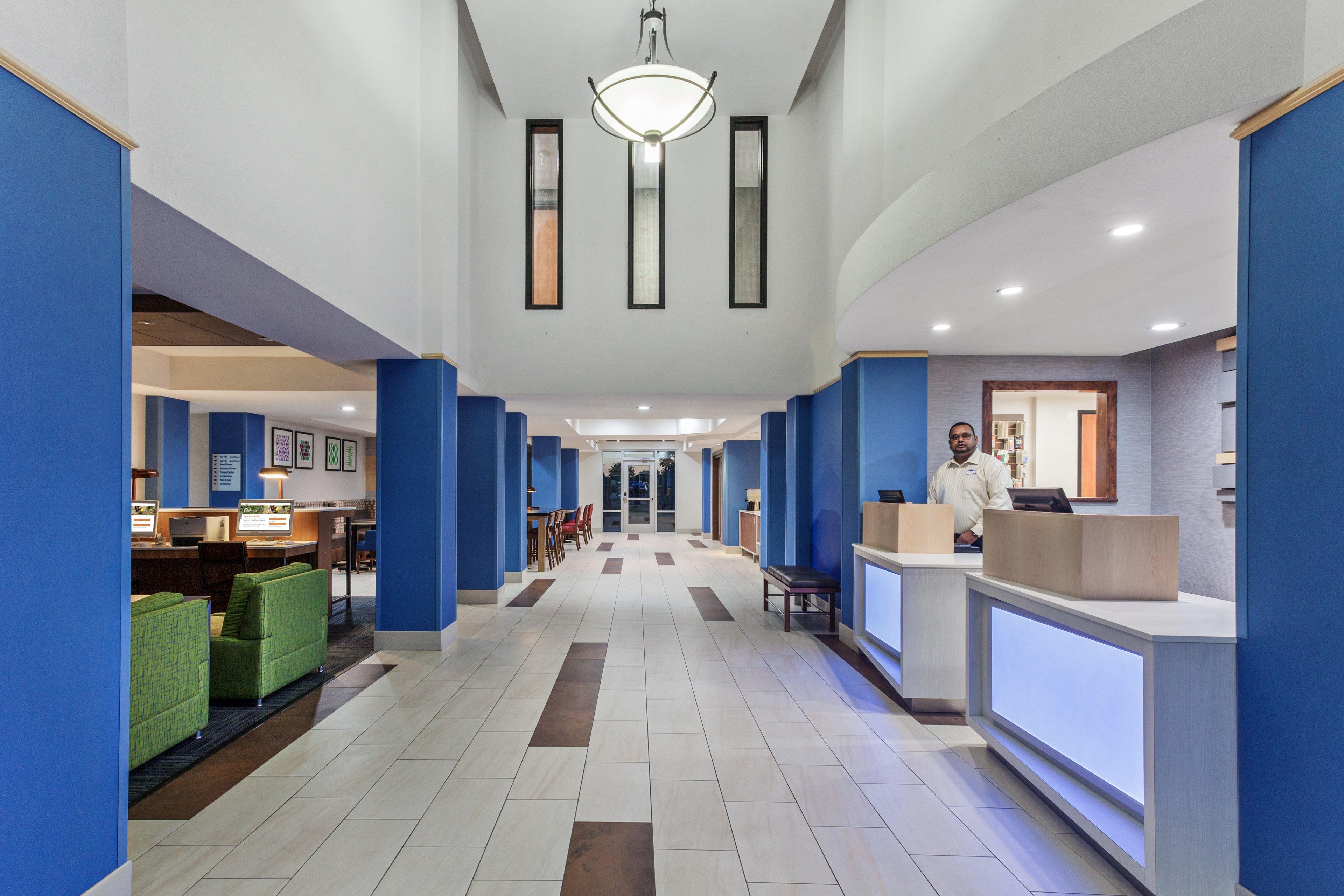 Holiday Inn Express Elk Grove West I-5 By Ihg Exterior photo