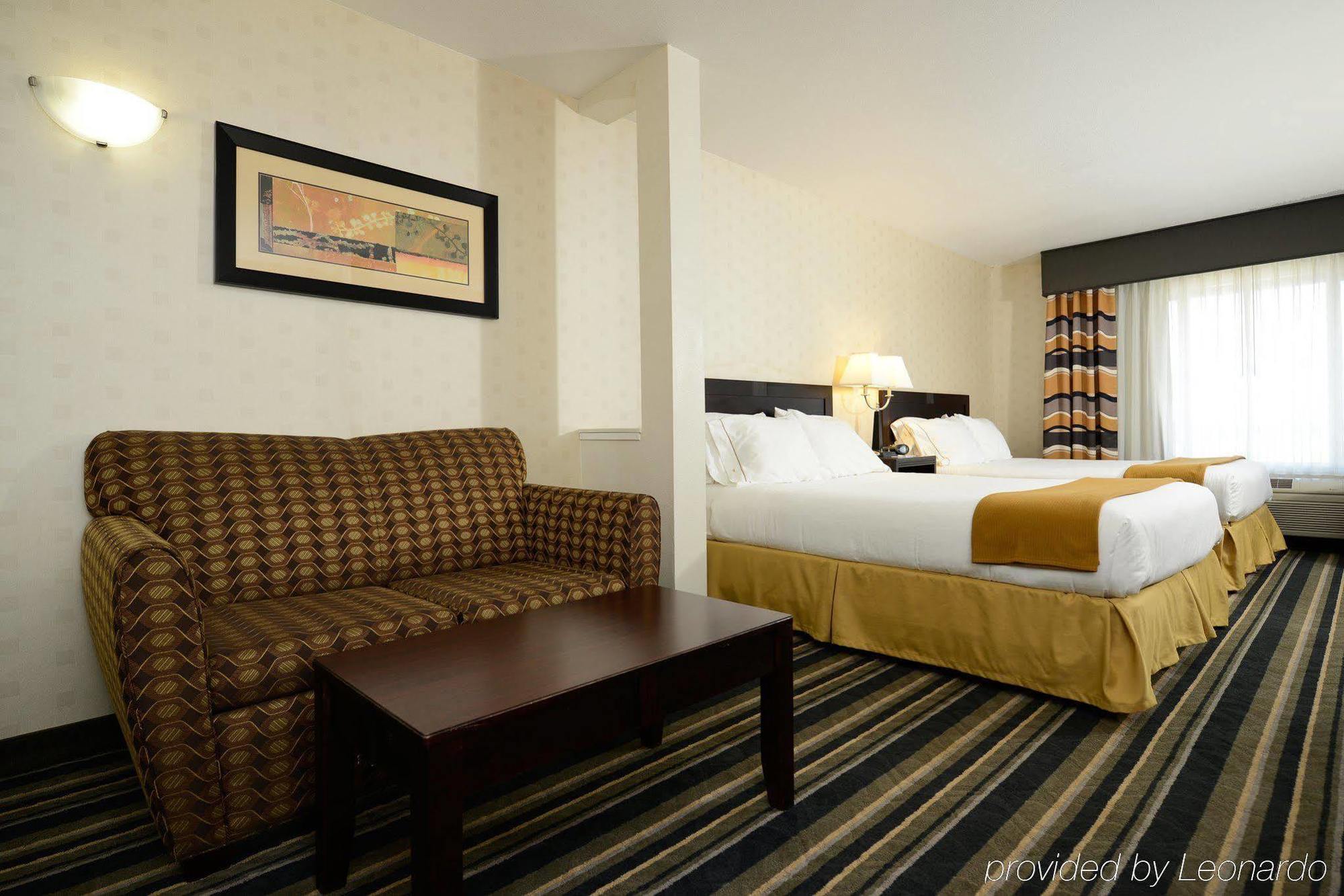 Holiday Inn Express Elk Grove West I-5 By Ihg Exterior photo